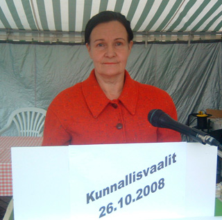 Kunnallisvaalien avajaiset Pirkkalan torilla 5.9.2008 . Vaalia vauhditti ke Juha Mieto.